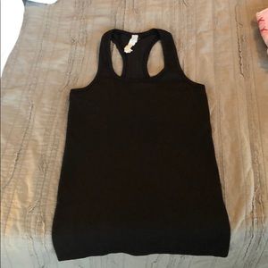Black lululemon tank top